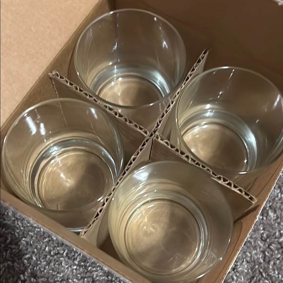 Dailyware Glass Set - Picture 4 of 4